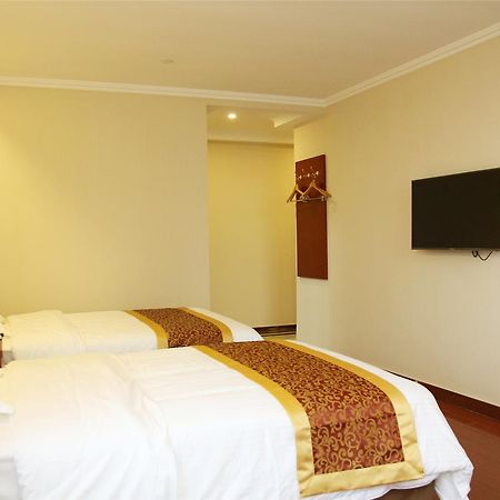 Greentree Inn Zhejiang Taizhou Tiantai Bus Station Express Hotel Экстерьер фото