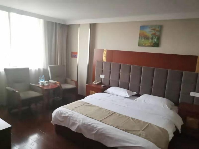 Greentree Inn Zhejiang Taizhou Tiantai Bus Station Express Hotel Экстерьер фото