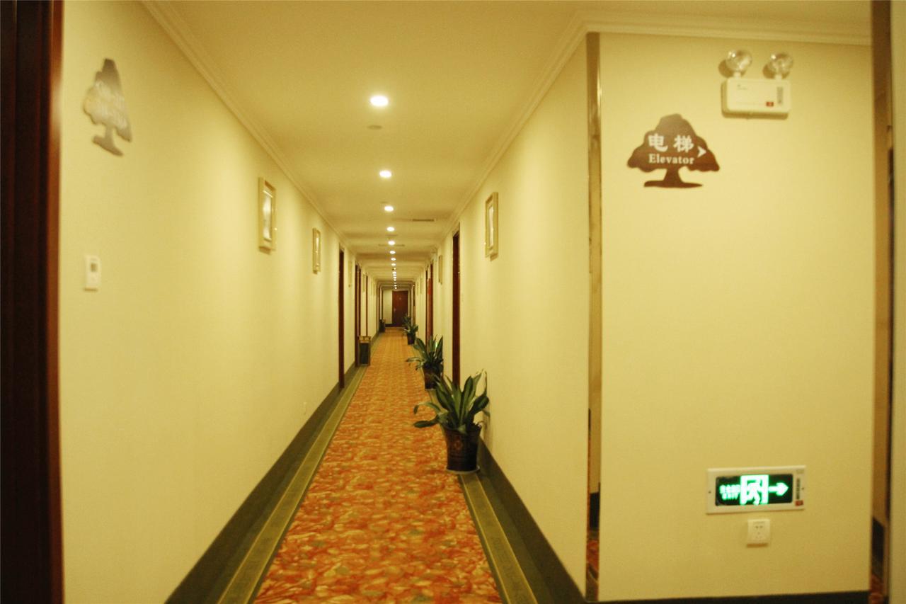 Greentree Inn Zhejiang Taizhou Tiantai Bus Station Express Hotel Экстерьер фото