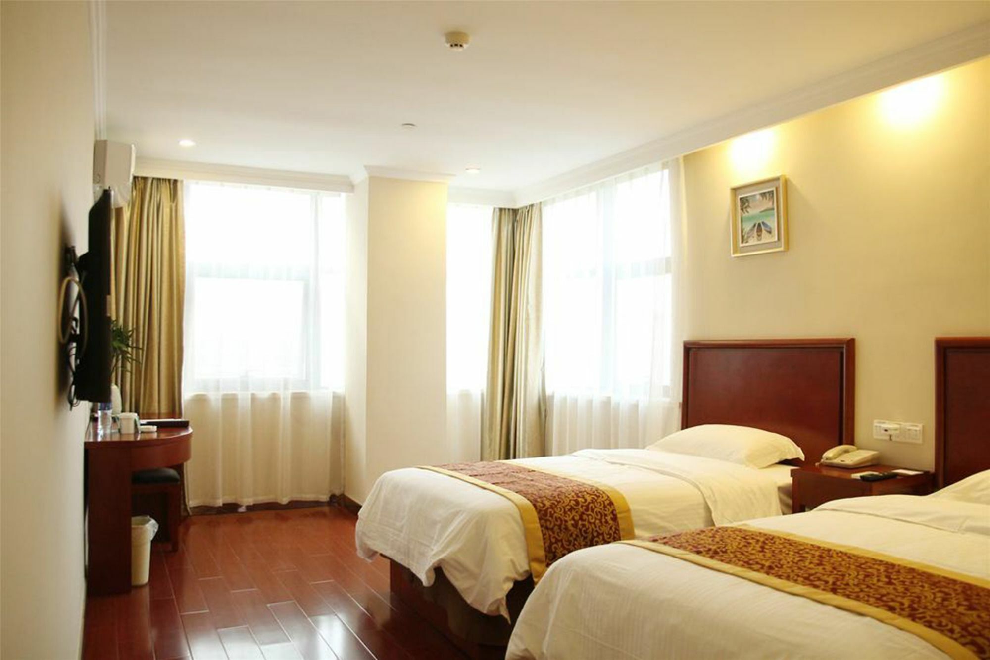 Greentree Inn Zhejiang Taizhou Tiantai Bus Station Express Hotel Экстерьер фото